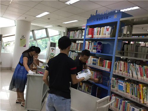 “香港图书阁”进驻北海市图书馆