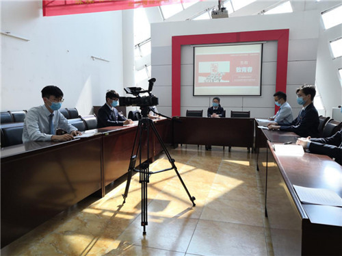  “学习金句——从抗击疫情中看待中国发展”——五四青年交流活动顺利开展