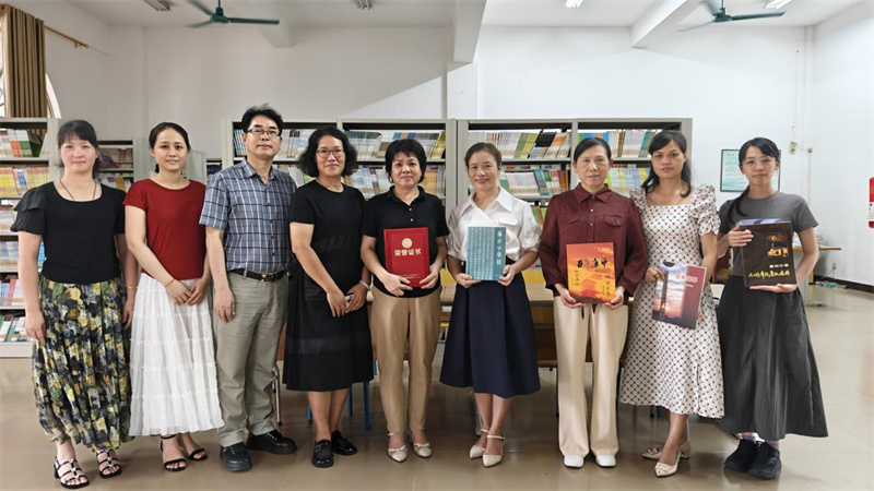 北海市图书馆组织调研组赴合浦县图书馆等单位开展古籍专题调研