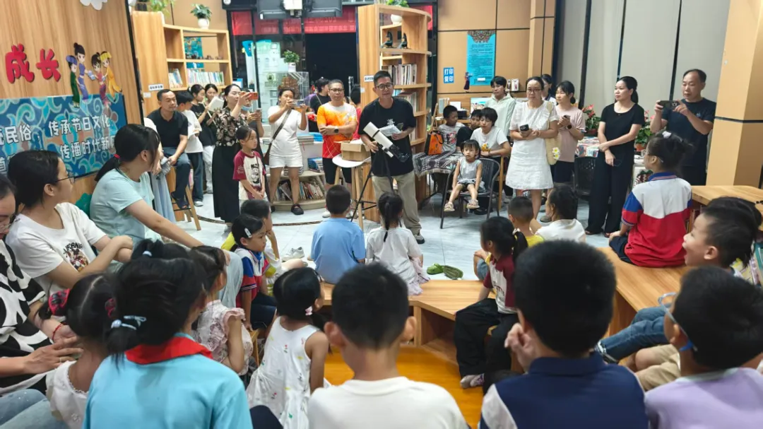 “共赏珠乡明月 探秘天文智慧”丨合浦廉州广场城市智慧书房天文科普活动圆满落幕