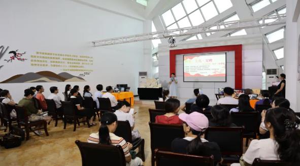 以外交为桥，赴文化文明之约——记一场别开生面的主题学习分享会